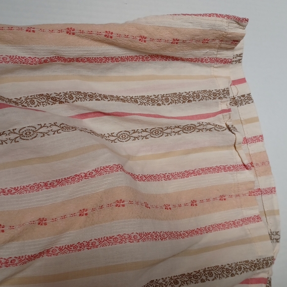 Stripped Cream and Multi Color Ruffle Tank Top size XL - Picture 4 of 4